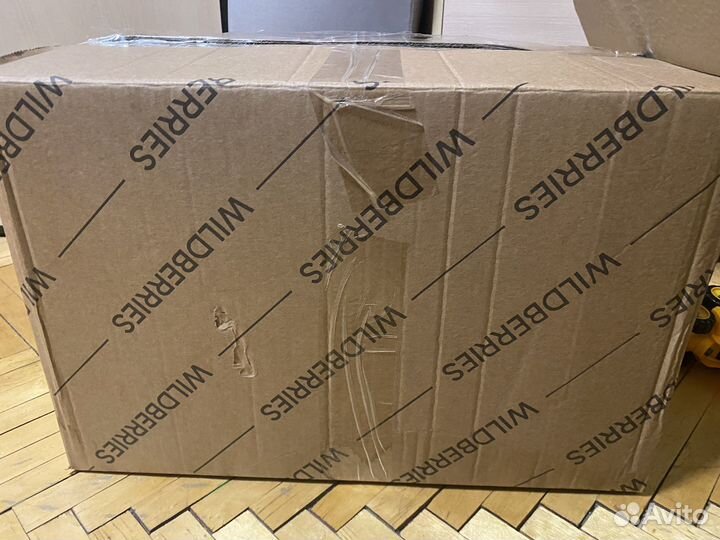 Коробка с вещами