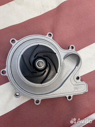 Помпа cummins 2.8