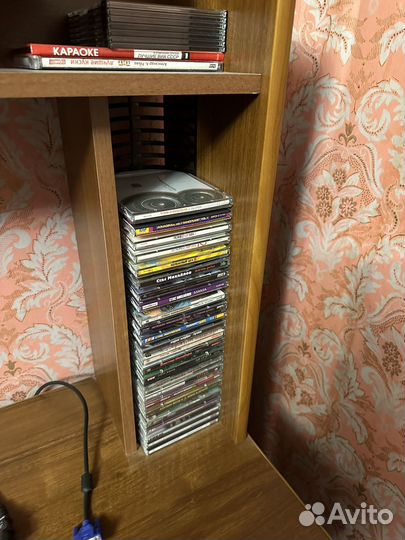 Компьютерный стол