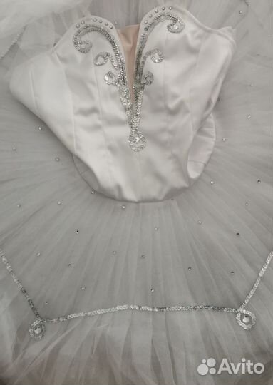Продадим балетную одежду для юных балерин