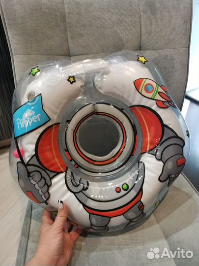 Круг для плавания малышей