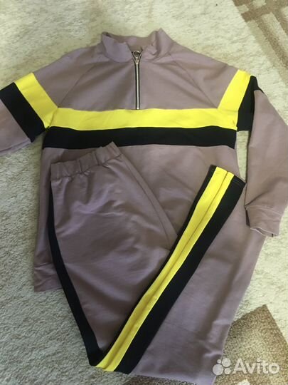 Спортивный костюм женский