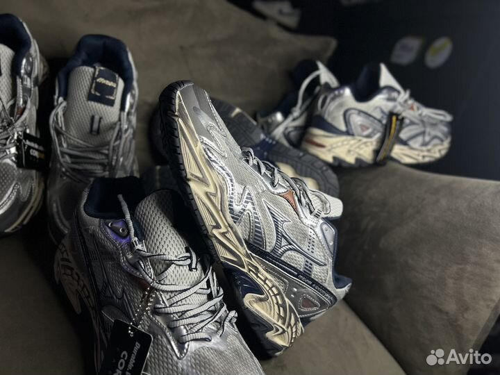 Мужские кроссовки Mizuno