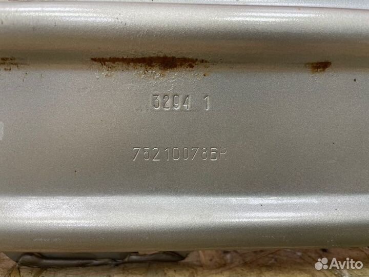 Усилитель бампера передний Renault Logan