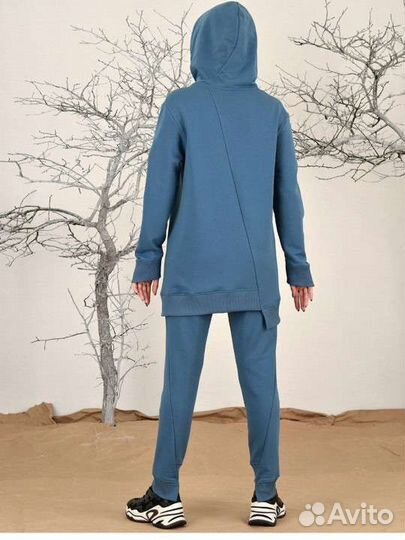 Спортивный костюм женский