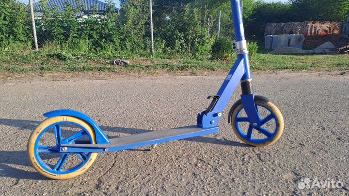 Самокат Explore