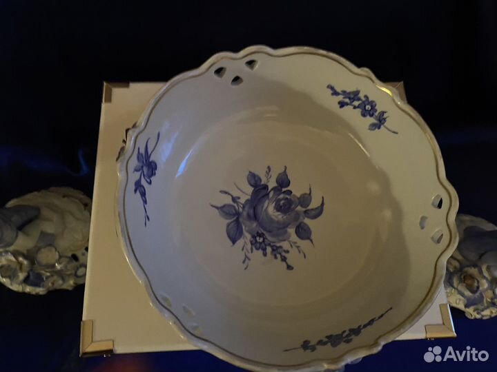 Ваза и путти подсвечники Германмя