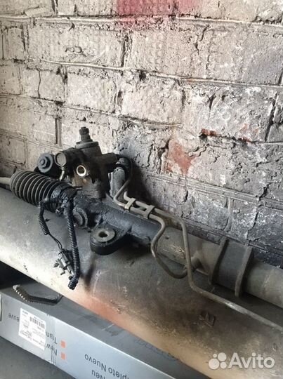 Рулевой рейка и насос на нисан елгранд на рабочем
