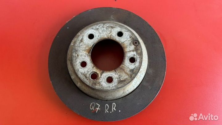 Тормозной диск задний правый Audi Q7 2005-2012