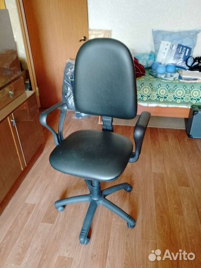 Компьютерное кресло бу
