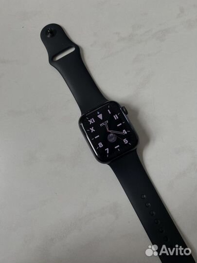 Apple Watch SE 44мм