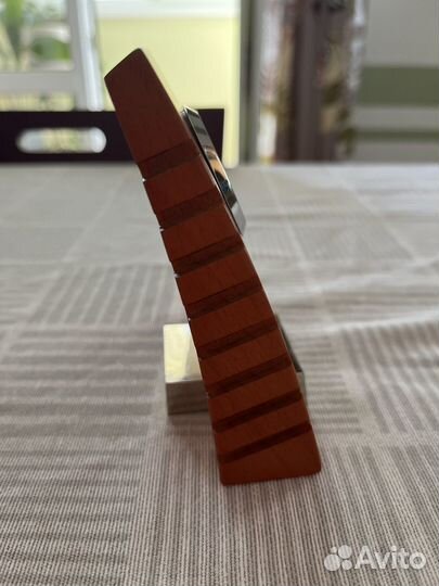 Новые настольные часы