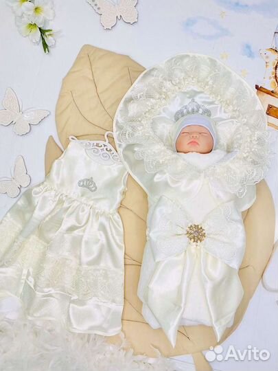 Комплект на выписку для девочки