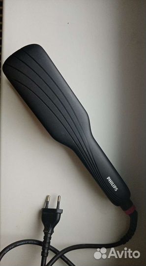 Выпрямитель для волос Philips новый