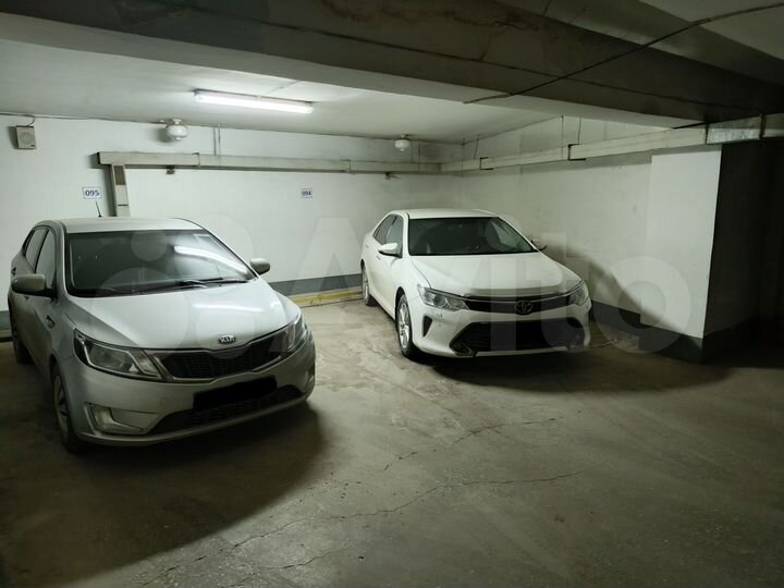 Машиноместо, 18 м²