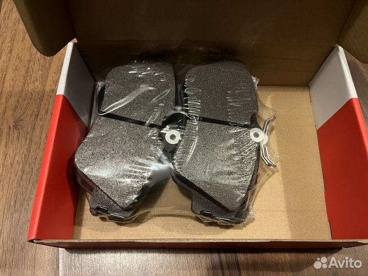 Колодки тормозные передние к-кт VW