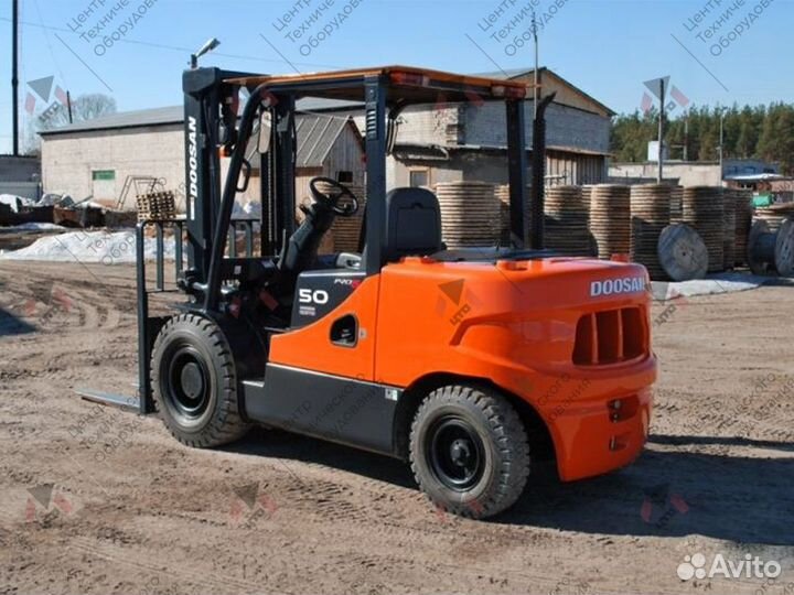 Вилочный погрузчик DOOSAN D50C-7, 2023