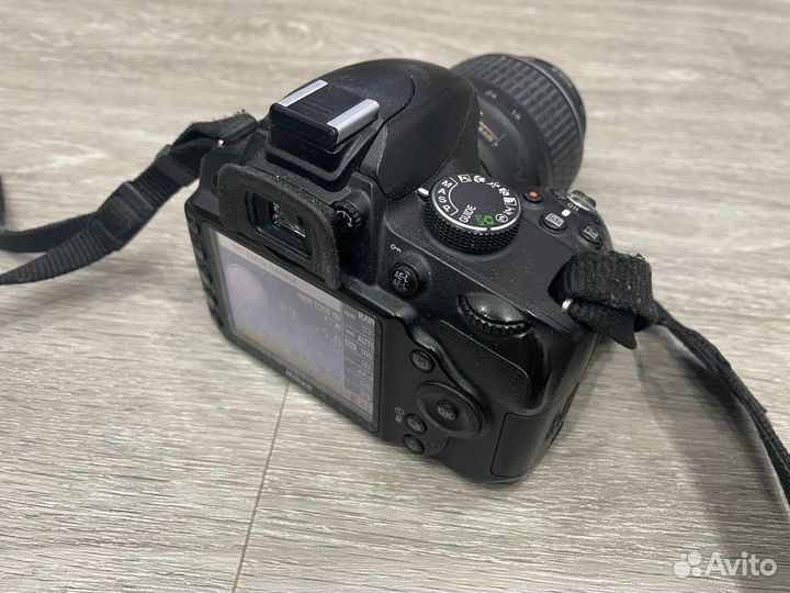 Nikon D3200 + Kit объектив 18-55 + аксессуары
