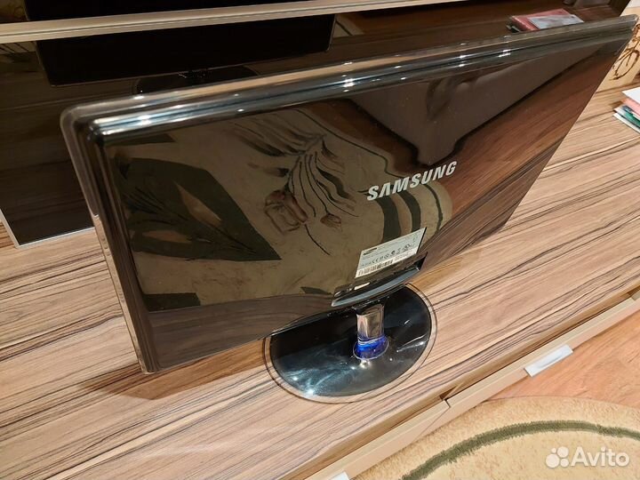 Монитор Samsung SyncMaster 23