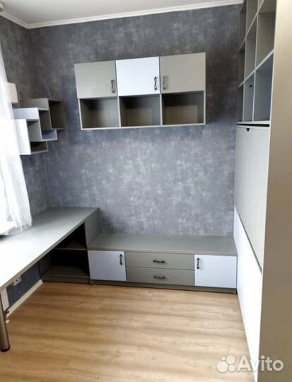 Рабочая зона у окна