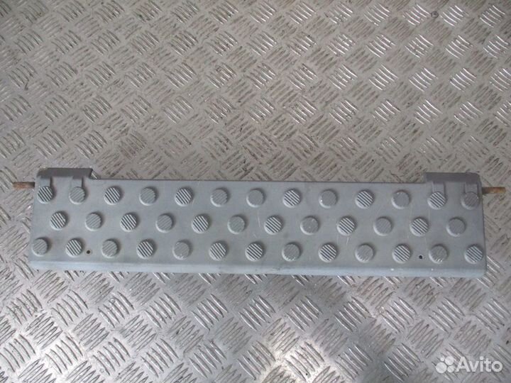 Средняя часть бампера(ступень) Mercedes-Benz A9448