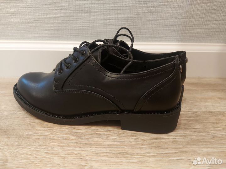 Полуботинки женские 39 размер