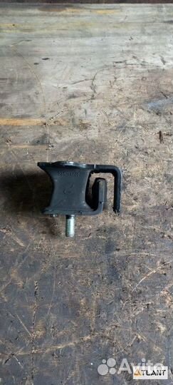 Подушка двигателя передний правый daihatsu hije