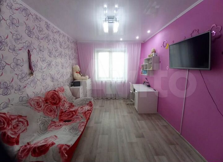 2-к. квартира, 57,4 м², 1/10 эт.