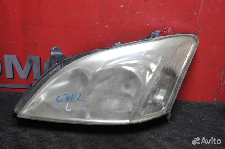 Фара левая toyota corolla ZZE120