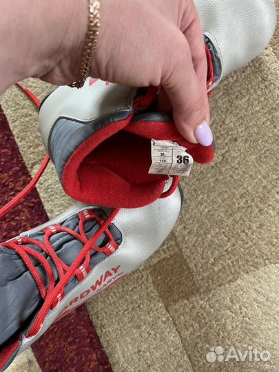 Беговые лыжи и ботинки