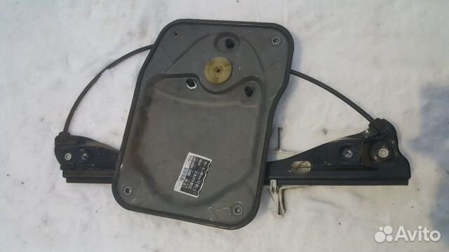 Стеклоподъёмник задний правый Skoda Fabia 2 электр