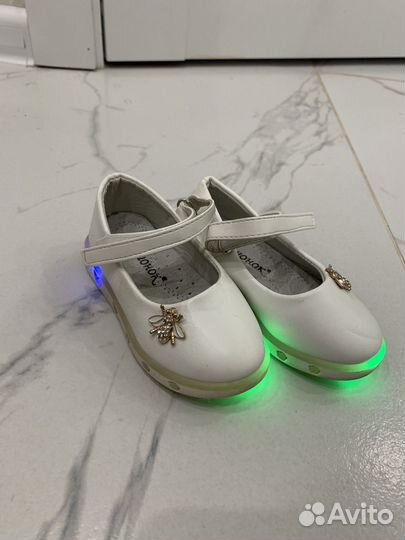 Сандали для девочки