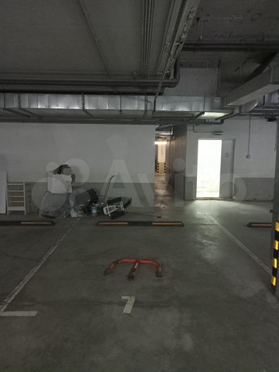 Машиноместо, 13 м²