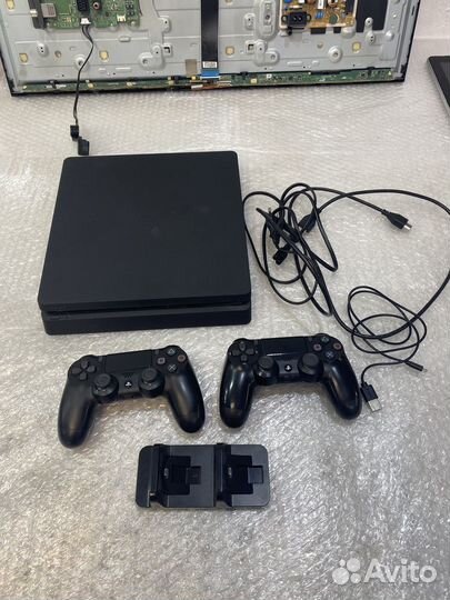 Sony PS4 slim 1tb