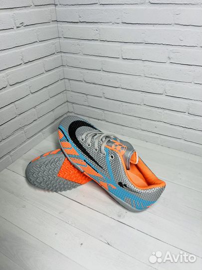 Сороконожки бутсы новые