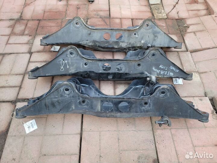 Подрамник задний subaru impreza gg gd