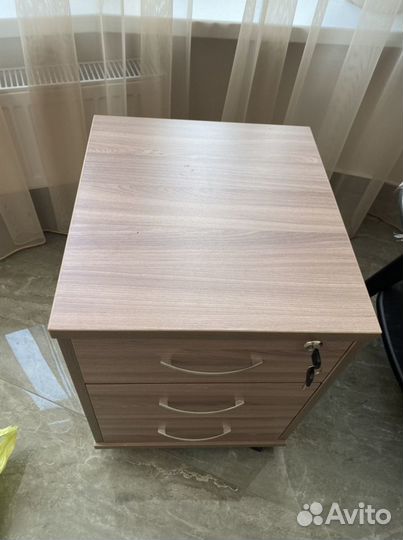 Тумба выкатная