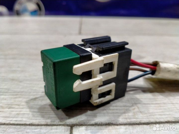 Реле Mercedes-Benz 211.054 E 280 / E 300 Japan 211