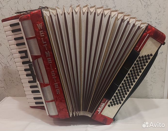 Аккордеон Weltmeister Amigo 3/4