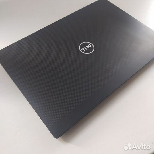 Ноутбук dell latitude 7300