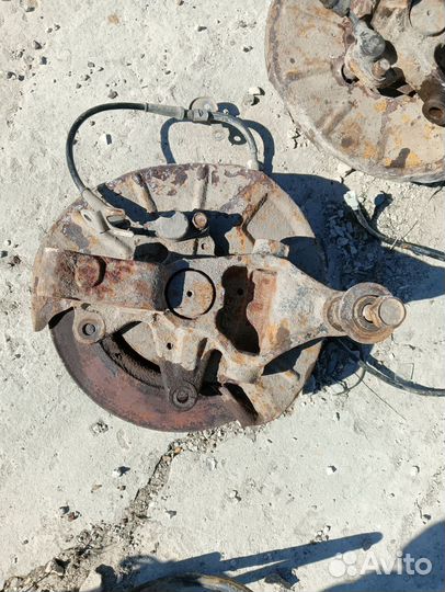 Задняя цапфа mazda 626