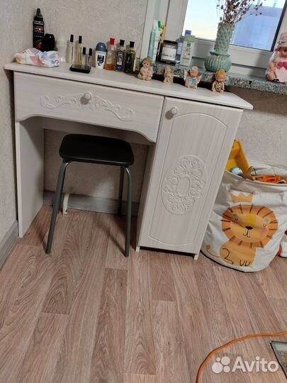 Туалетный столик