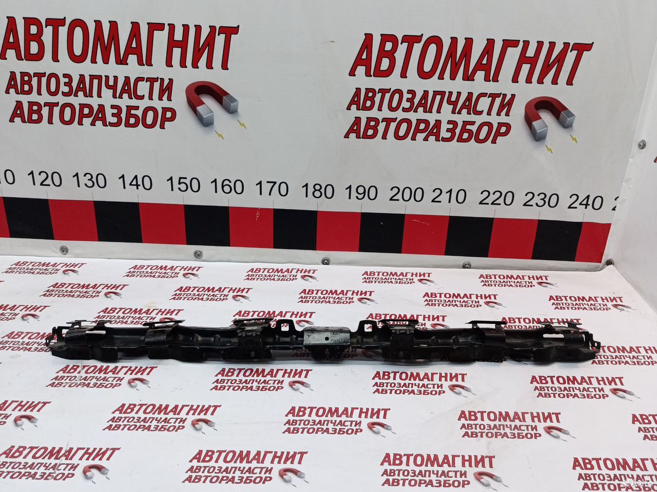 Направляющая переднего бампера Porsche Cayenne 3