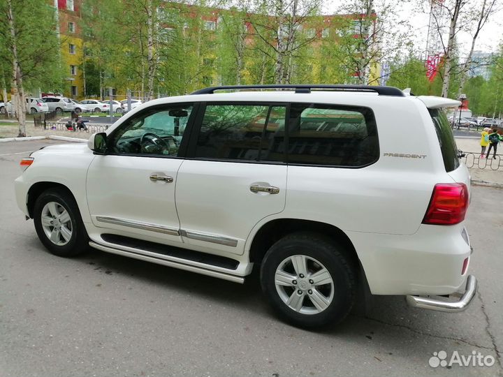Toyota Land Cruiser, 2014