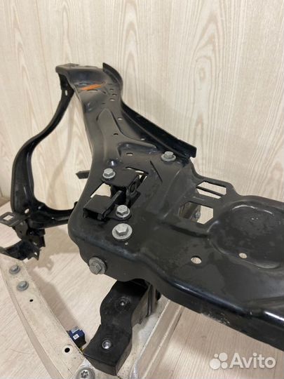 Телевизор (передняя часть) Mercedes Benz E350 W212