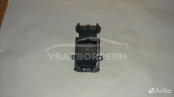 Кнопка стеклоподъемника Toyota RAV 4