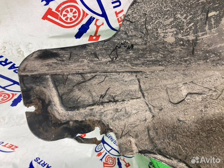 Подкрылок (локер) задний правый Land Rover Range