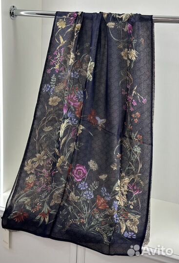 Шарфы и палантины