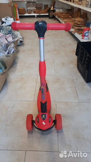 Самокат детский новый