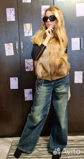 Меховой жилет из лисы 42